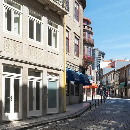 Superb Flat W/ Ac & Balcony By Lovelystay