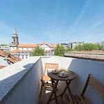 Apartment Superb Flat W/ Ac & Balcony By Lovelystay Porto