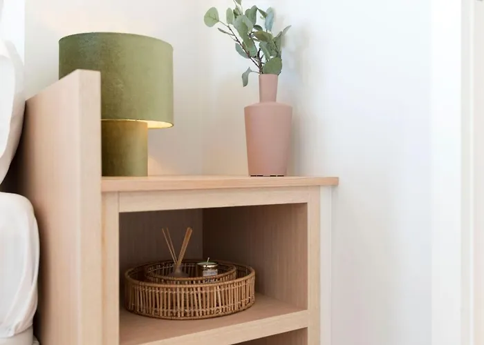 Superb Flat W/ Ac & Balcony By Lovelystay