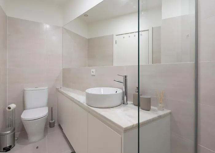 アパート Superb Flat W/ Ac & Balcony By Lovelystay