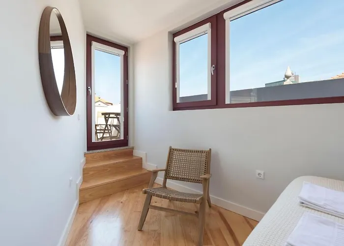 Daire Superb Flat W/ Ac & Balcony By Lovelystay Porto