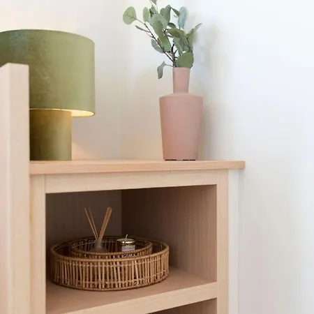 Superb Flat W/ Ac & Balcony By Lovelystay